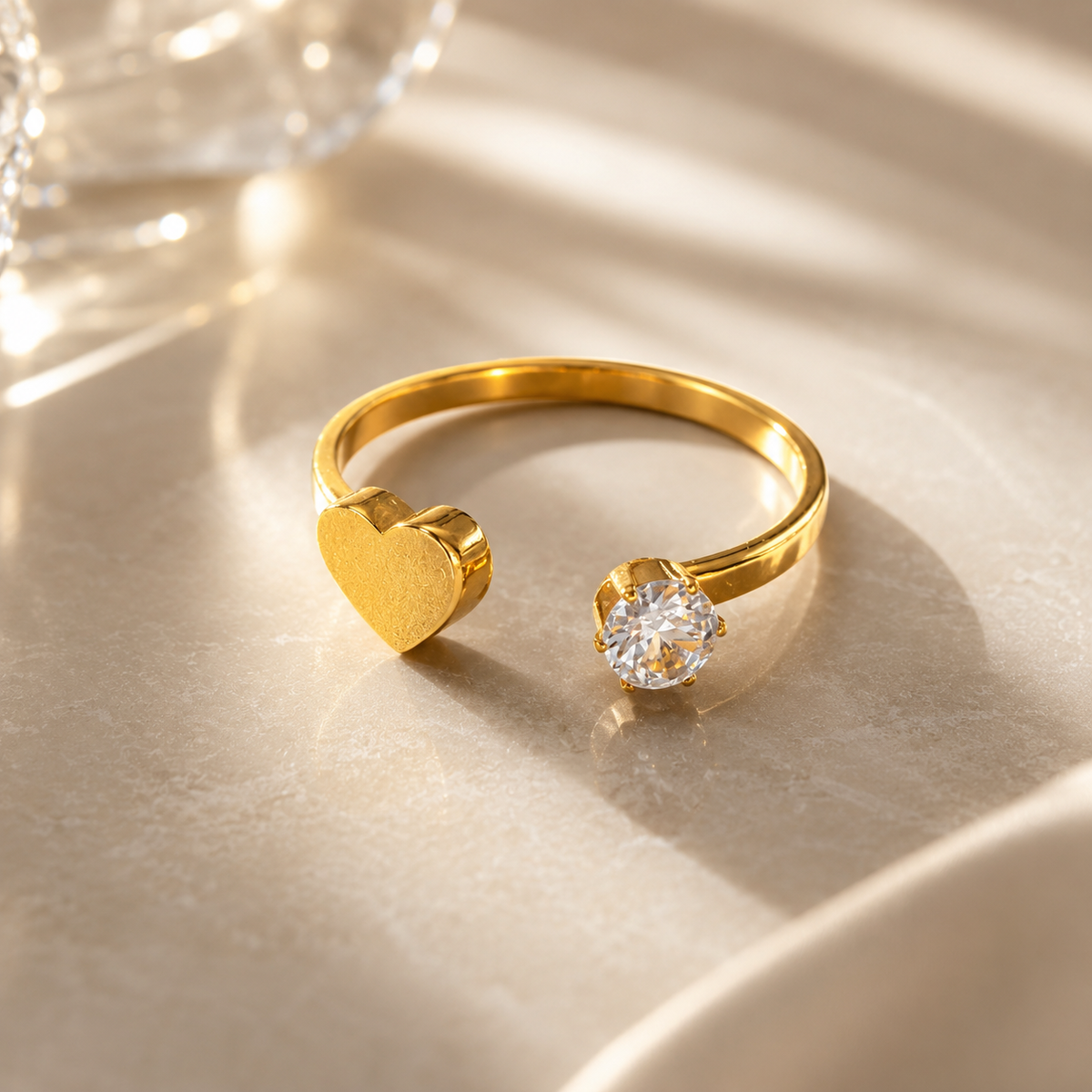 The Orelia Ring Box – 4 Random Rings