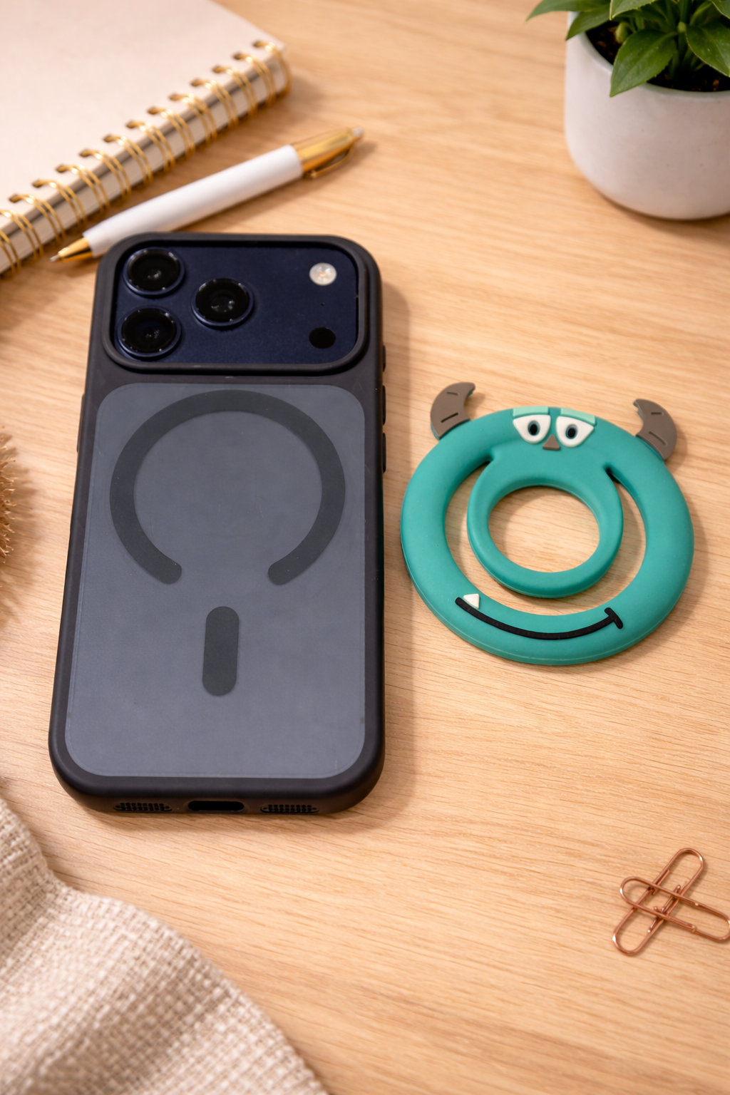 Monster Grip (Teal) Magnetic Grip & stand