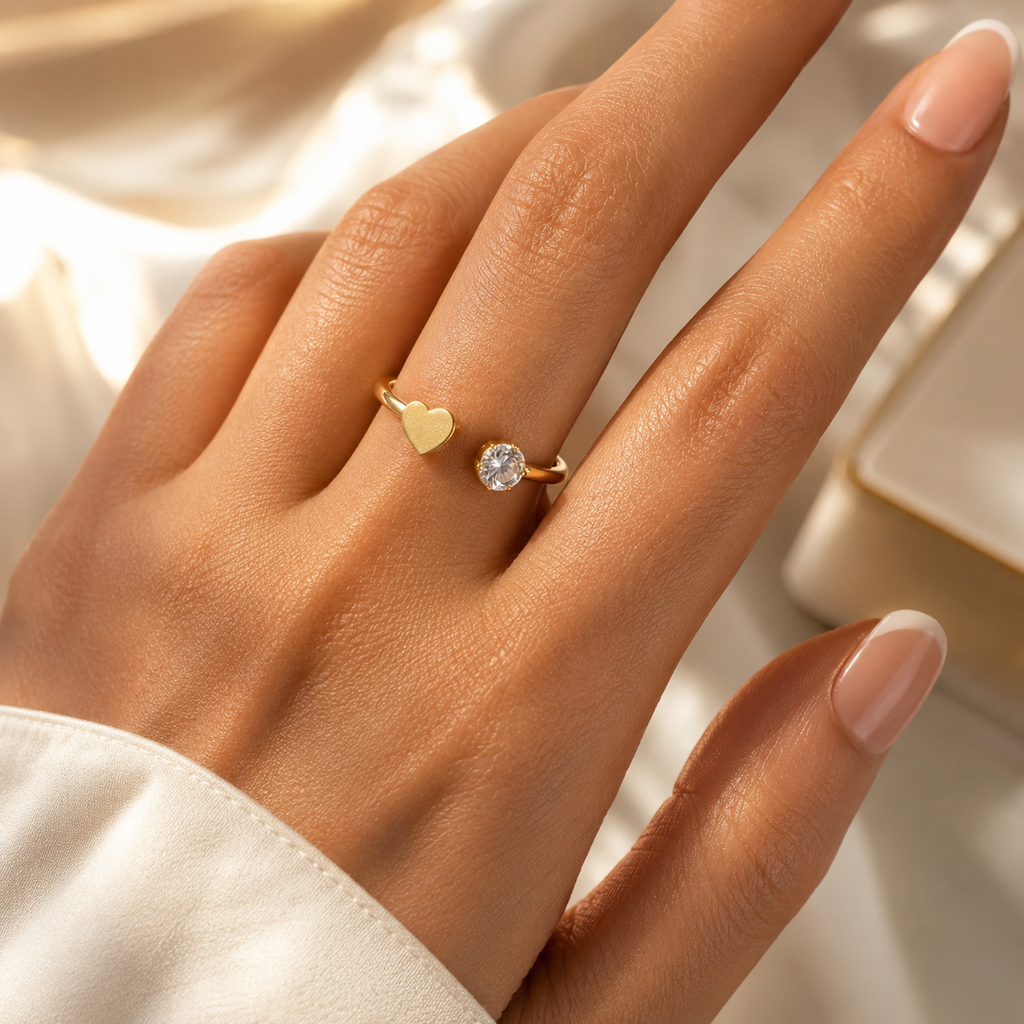 The Orelia Ring Box – 4 Random Rings