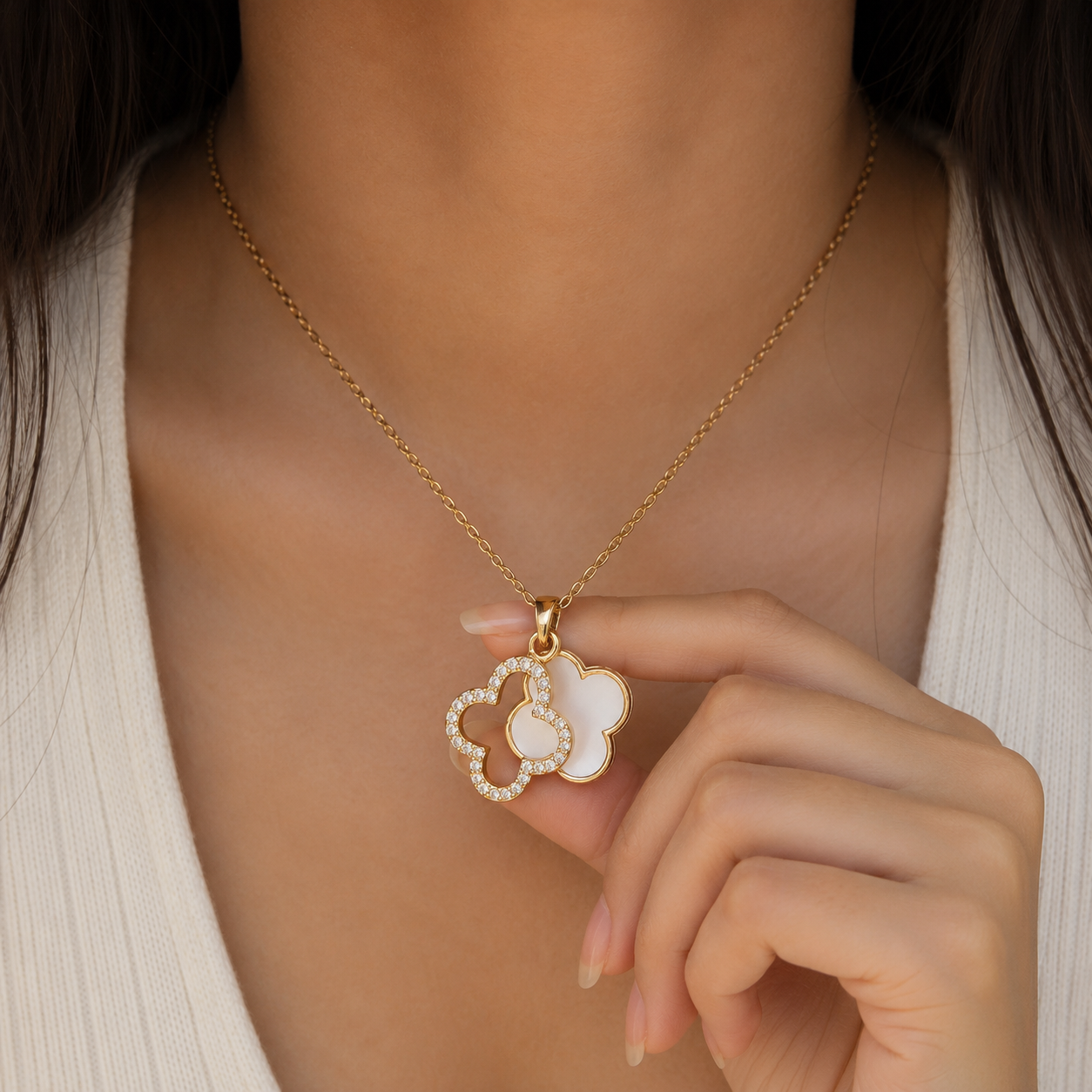 Eterna Clover Pendant