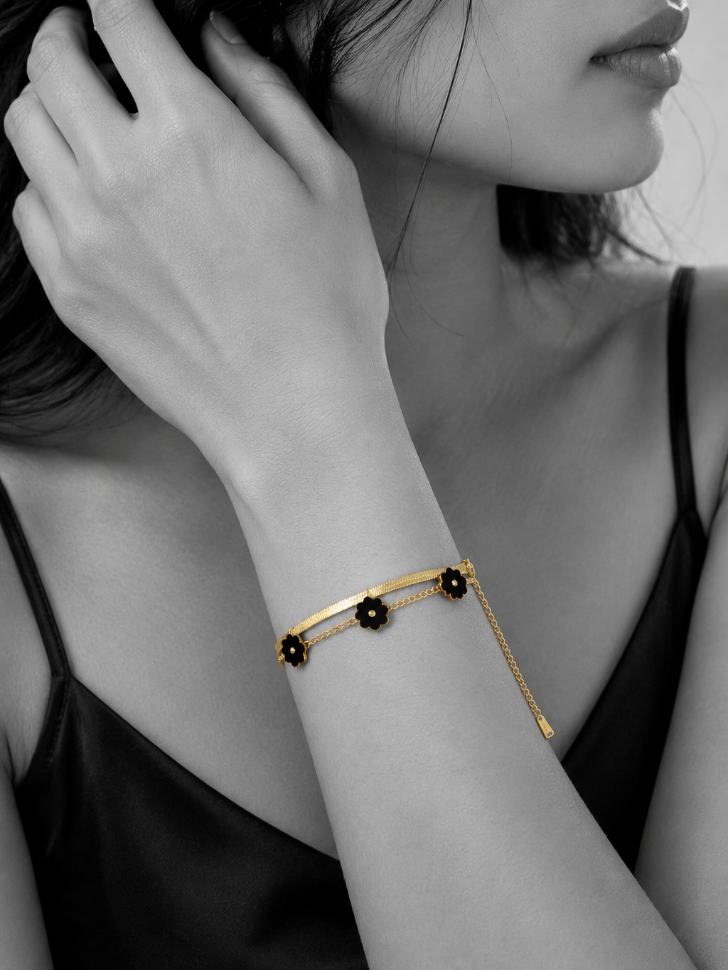 Black Flower Golden Bracelet