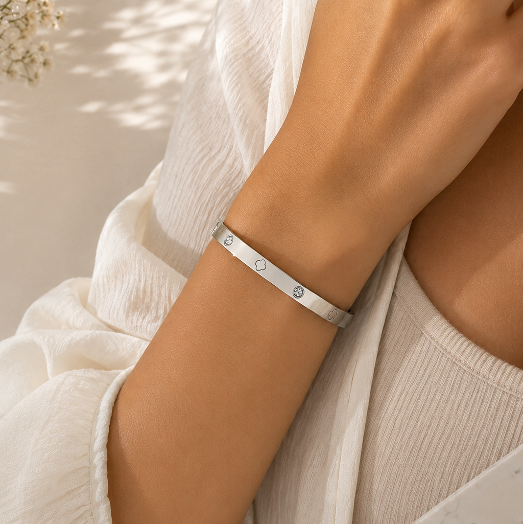 Clover Crystal Bracelet