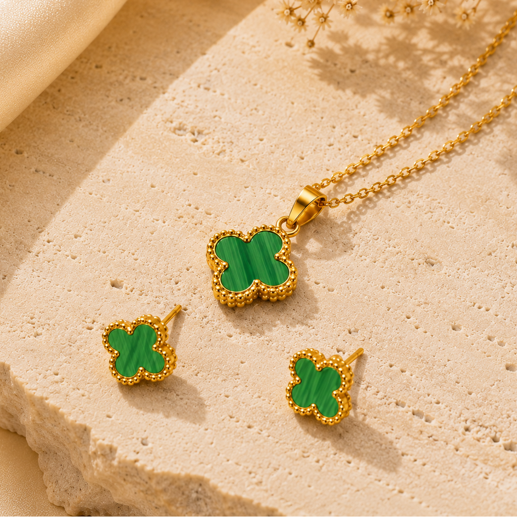 Emerald Clover Pendant Set