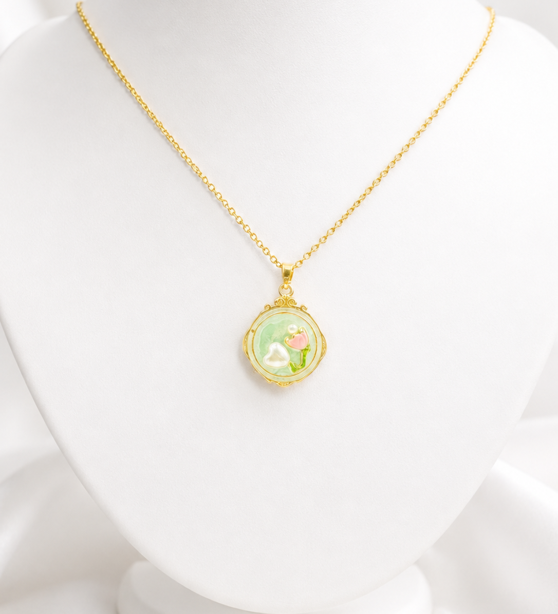 Bloom Pearl Pendant Necklace