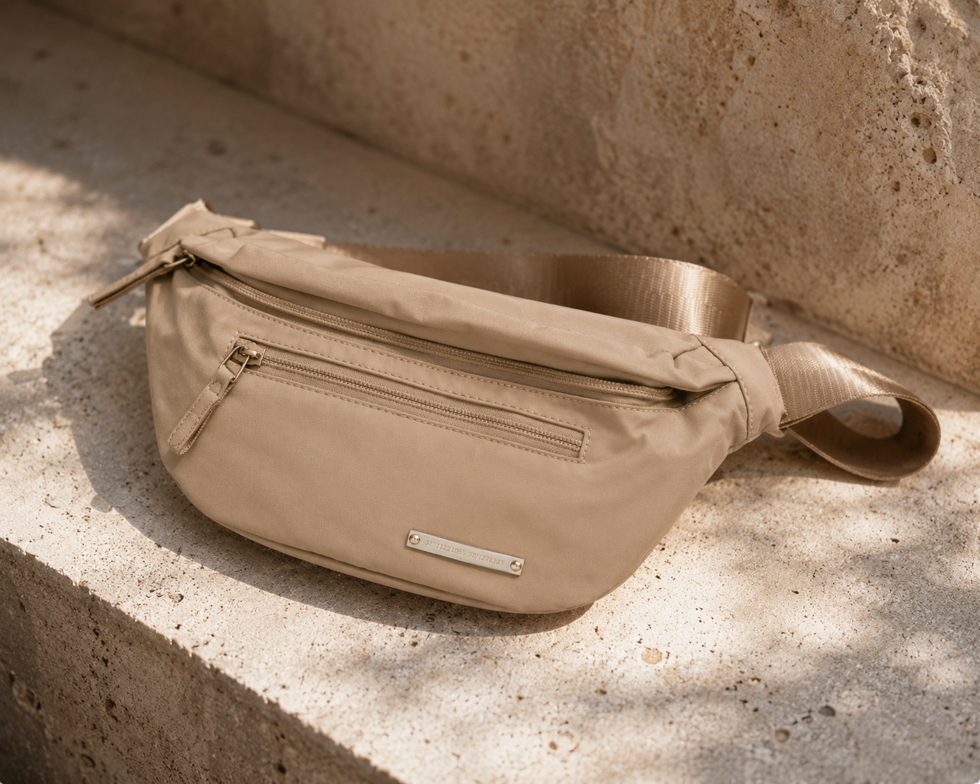 Drift Crossbody Fanny Bag (Beige)