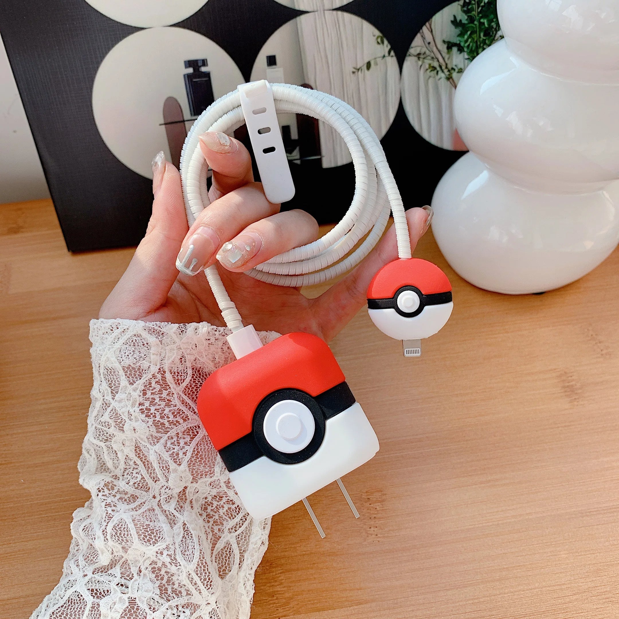 Pokémon Poké Ball Charger & Cable Protective Case